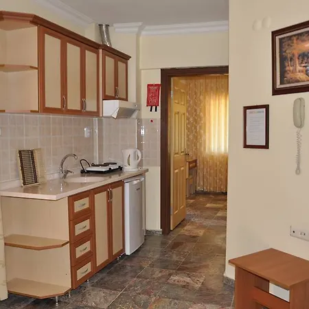 Celik Hotel İçmeler