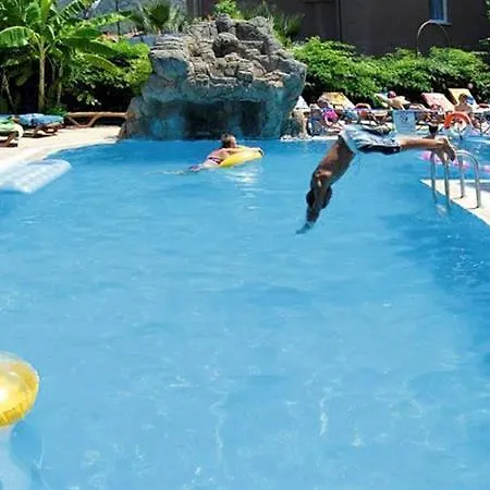 Celik Hotel 3*